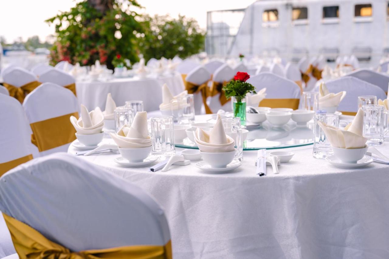 Nesta Hotel Cần Thơ Extérieur photo