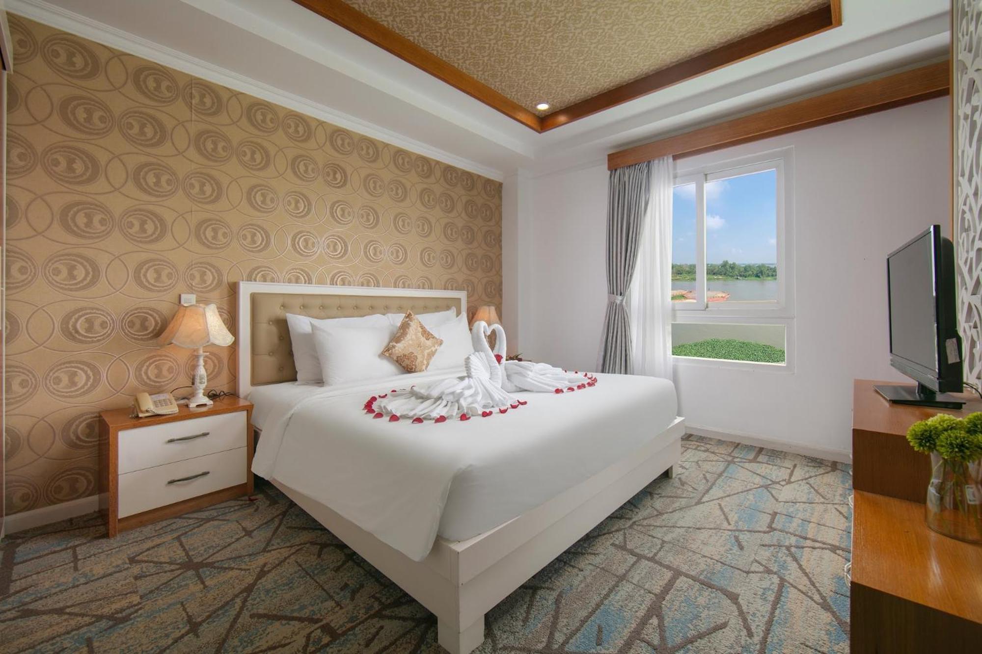 Nesta Hotel Cần Thơ Extérieur photo