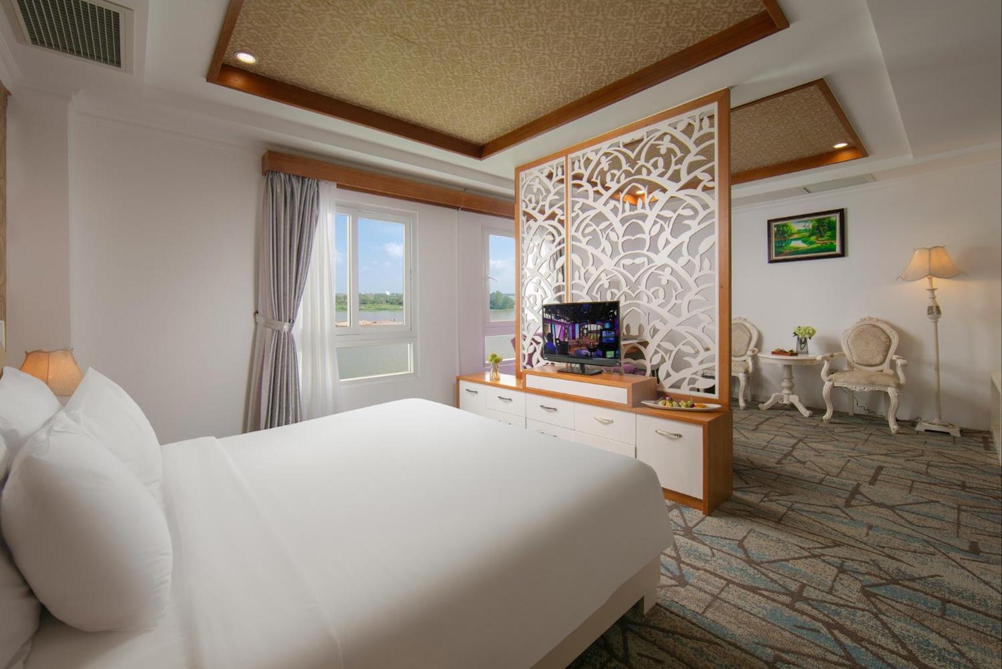 Nesta Hotel Cần Thơ Extérieur photo
