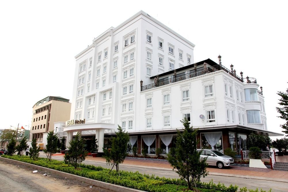 Nesta Hotel Cần Thơ Extérieur photo