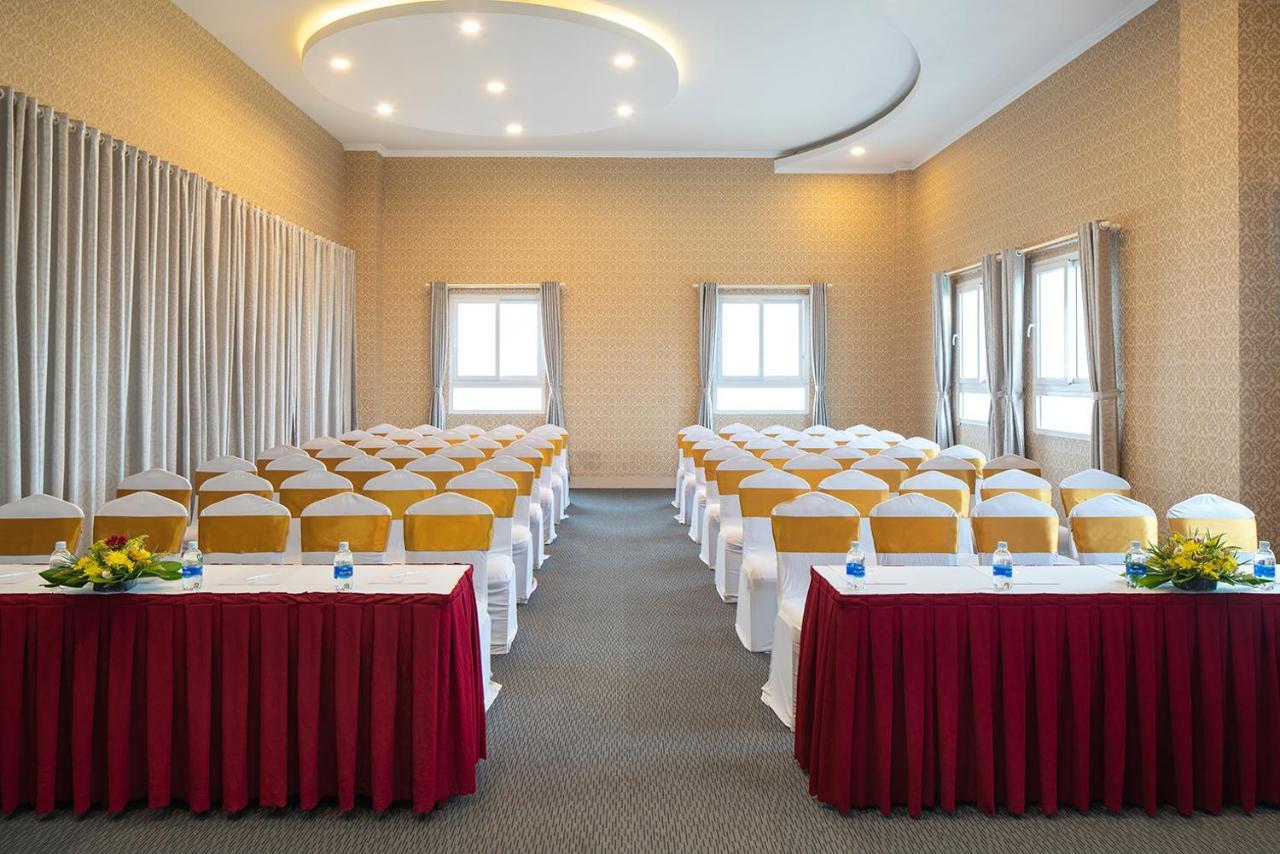 Nesta Hotel Cần Thơ Extérieur photo