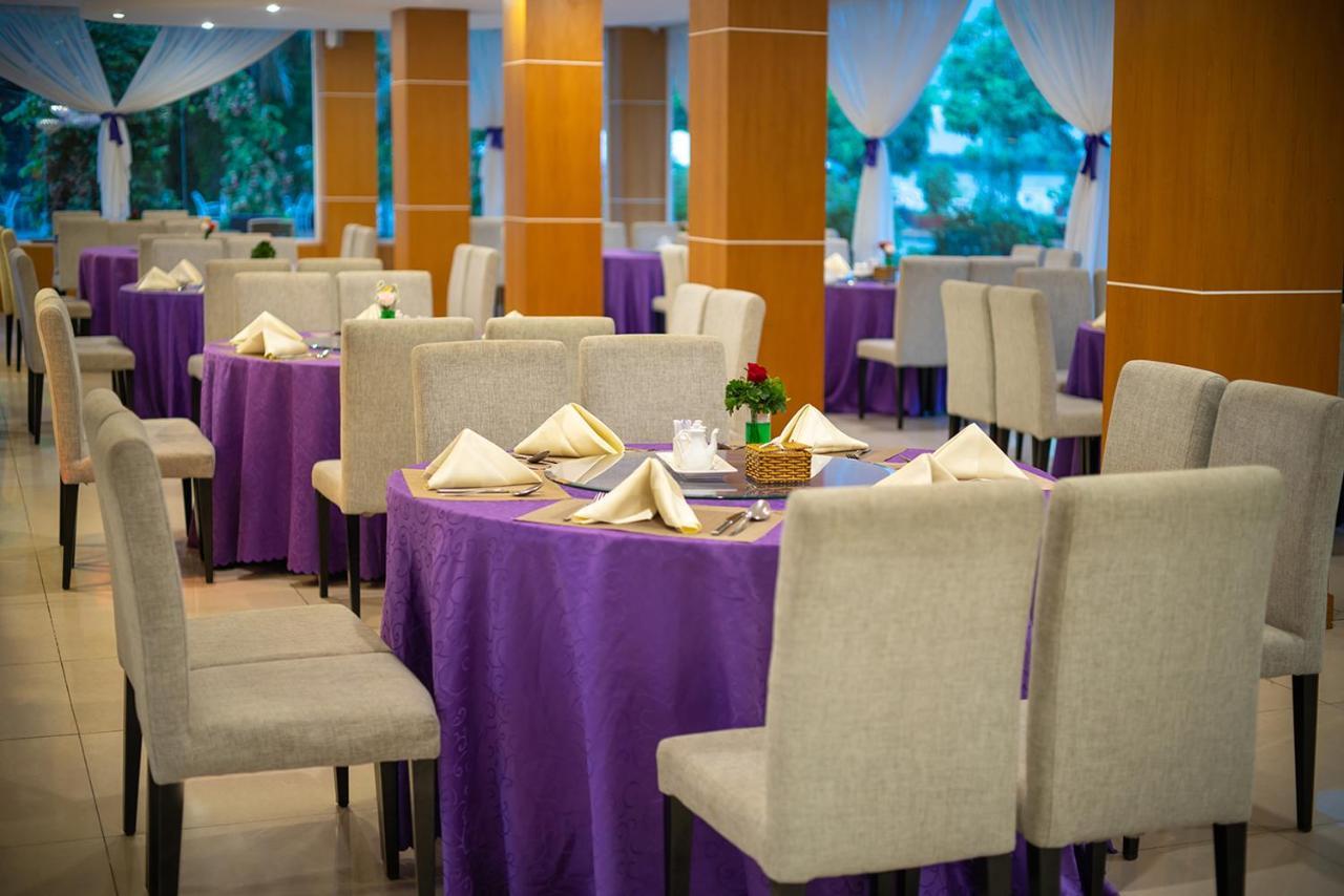 Nesta Hotel Cần Thơ Extérieur photo