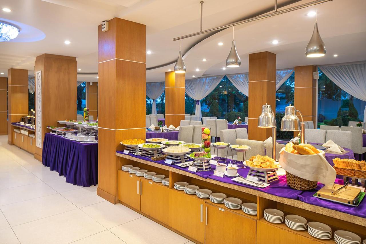 Nesta Hotel Cần Thơ Extérieur photo